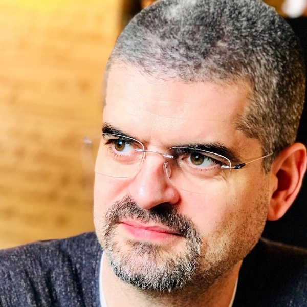 Datei:Bernardo Kastrup.jpg